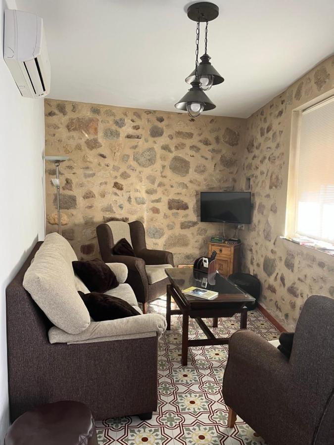 Casa Rural Las Pelliquerinas Almoharin Exterior photo